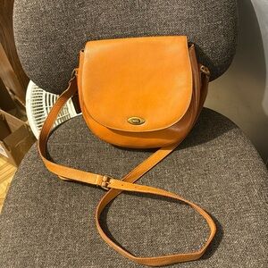 Coach brown leather shoulder bag